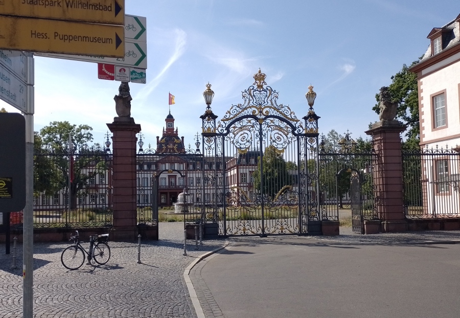 Schloss-Philippsruhe-Ostansicht