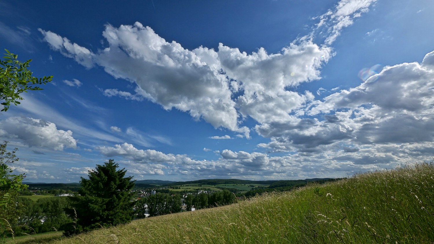 Blick vom Seesenberg (Odenwaldblick am Kuhfalltor) auf Ober-Ramstadt